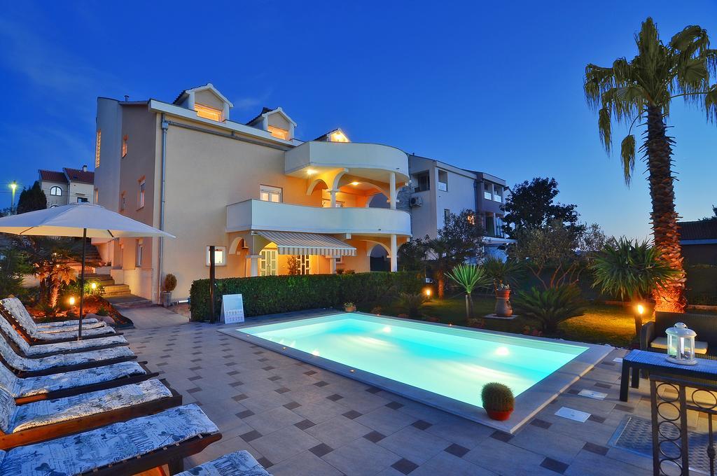 Villa Vanilla With Heated Pool Zára Kültér fotó