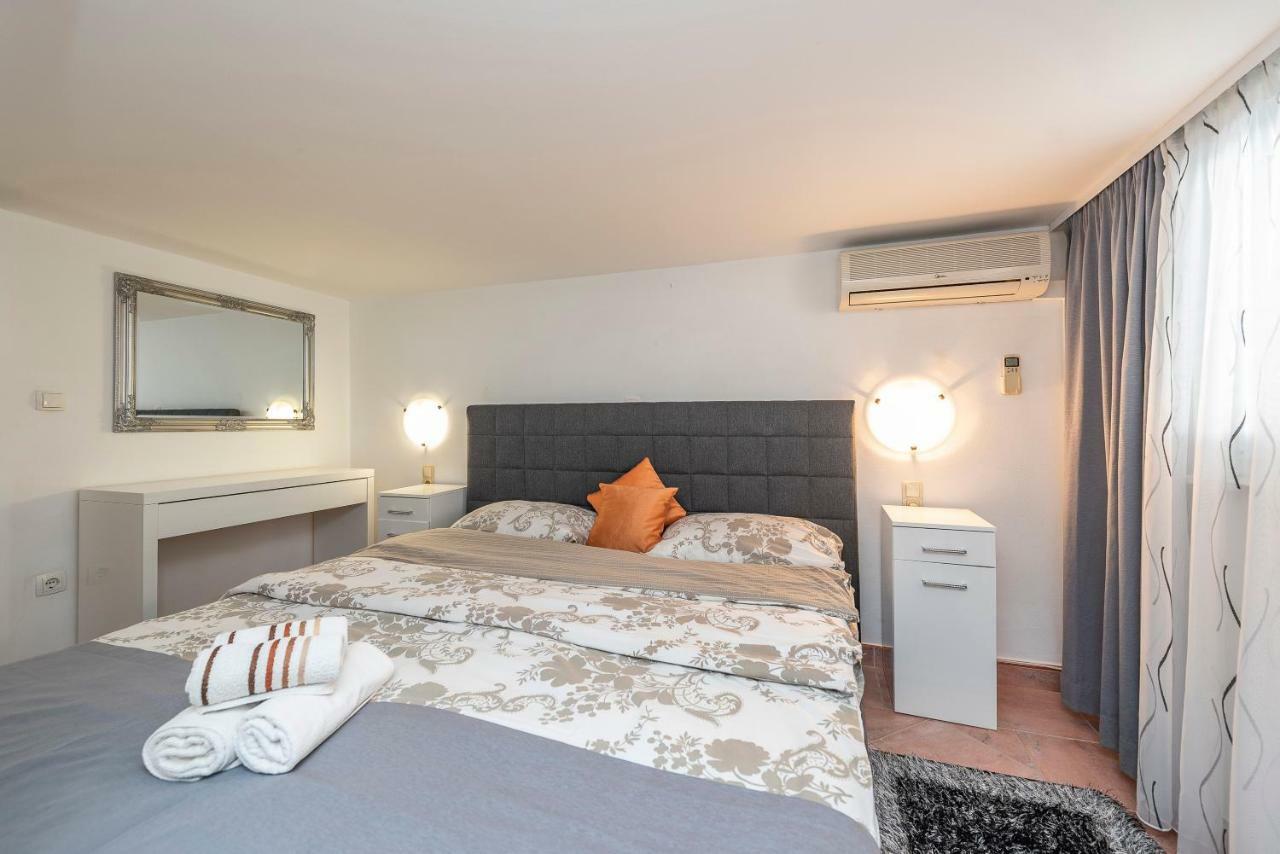 Villa Vanilla With Heated Pool Zára Kültér fotó